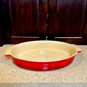 COPY - Le Crueset large oval stone ware baker, only used a few times, red